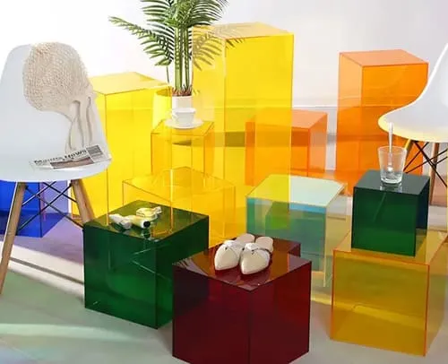 acrylic-display-2-1