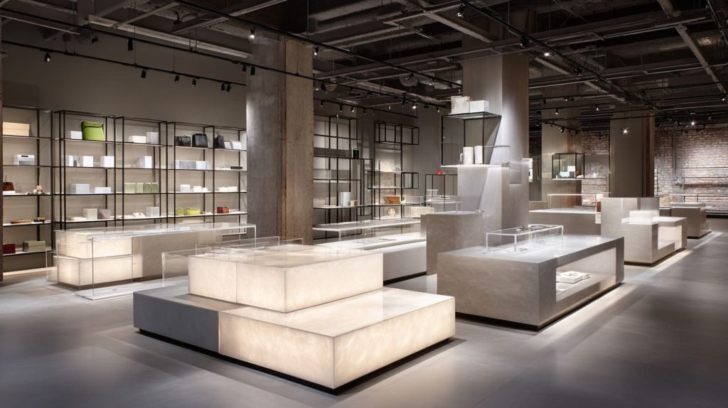 Acrylic Sheets in Retail Displays (1)
