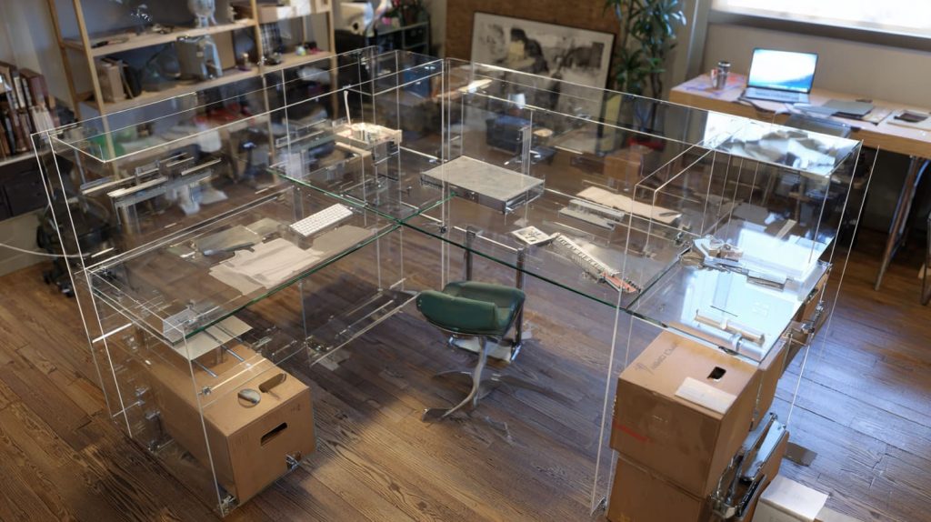 Acrylic vs Glass Furniture (8)